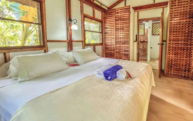 Private Caribbean Villa, Hot Jacuzzi & Pool
