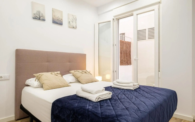 BRAND NEW apartment with private open-air space
