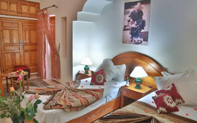 Riad Kalinka Lotus
