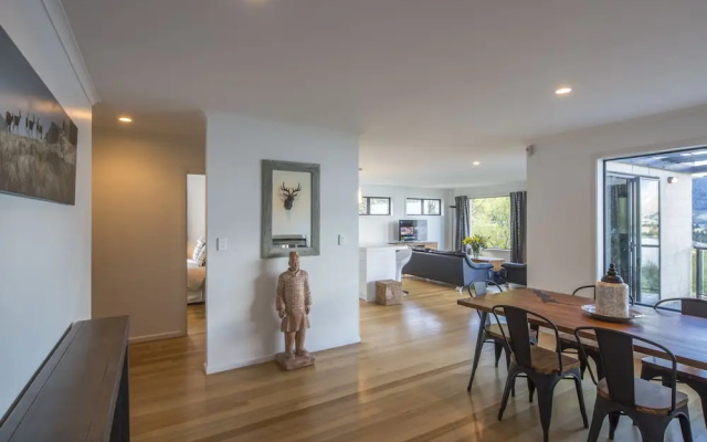 Aspen Grove Villa - Unit a