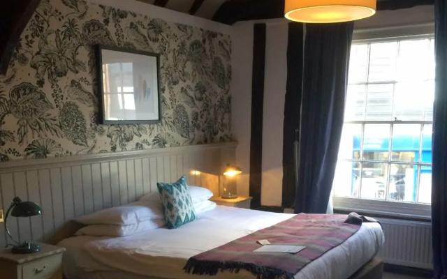 White Hart Hotel by Greene King Inns