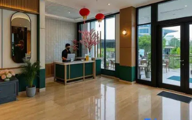 MaxOneHotels @ Kota Harapan Indah