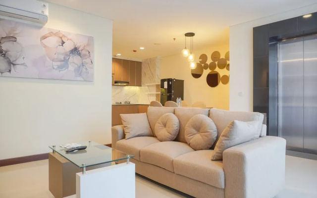 Nice And Comfort 2Br Apartment At The Kencana Residence