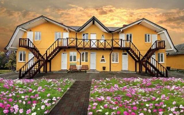 Гостиница Sanatorium Konvaliya Украина, Трускавец - отзывы, цены и фото номеров - забронировать гостиницу Sanatorium Konvaliya онлайн вид на фасад