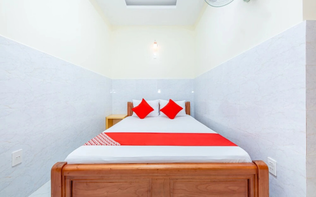Son Lam Hotel by OYO Rooms