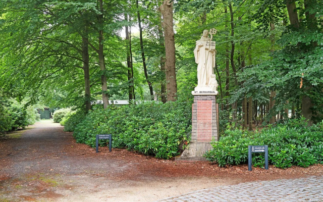 Cottage in Schijf With Garden