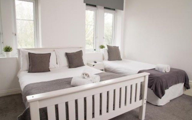 30 Beckenham Studios