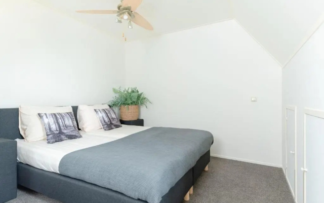 Luxury group accommodation for 14 people