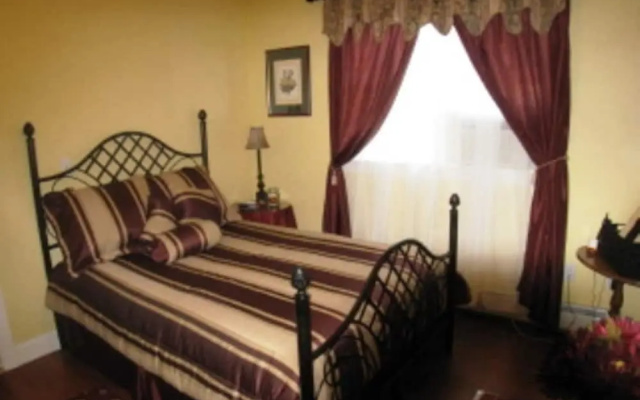 Harbor Gardens Inn