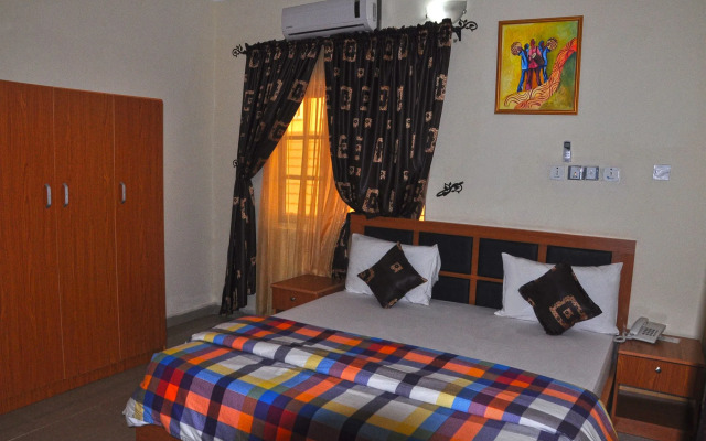 Western Dreams Hotel