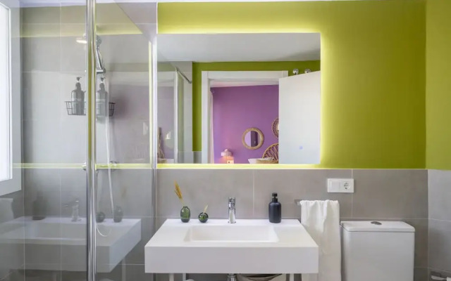 Gran Canet 2BR - Sea Views, Pools & Gym