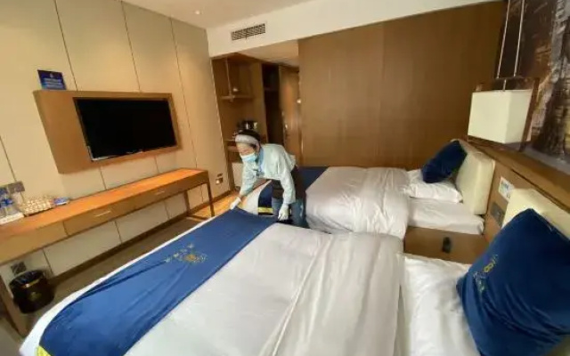 Super 8 Hotel (Beijing Qianmen Tiantan Park)