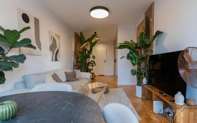 Warsaw Concierge Kinowa Gardens
