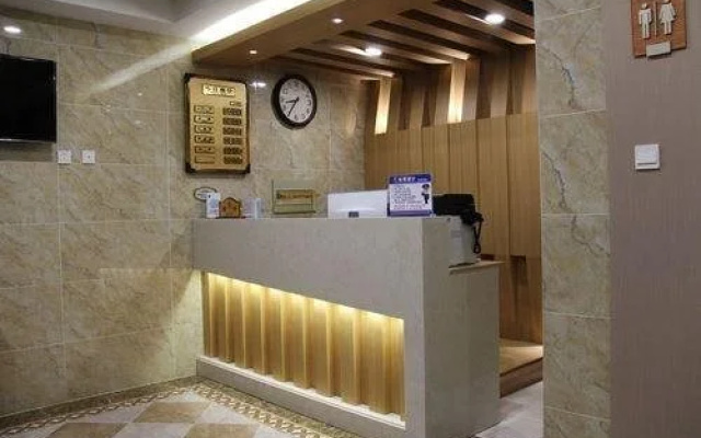 Center Of City Creo Hotel