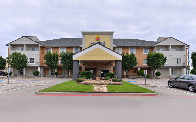 Отель Comfort Inn & Suites Frisco - Plano вид на фасад