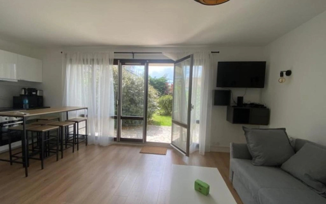 Beautiful Flat For 4 Very Closed To The Beach