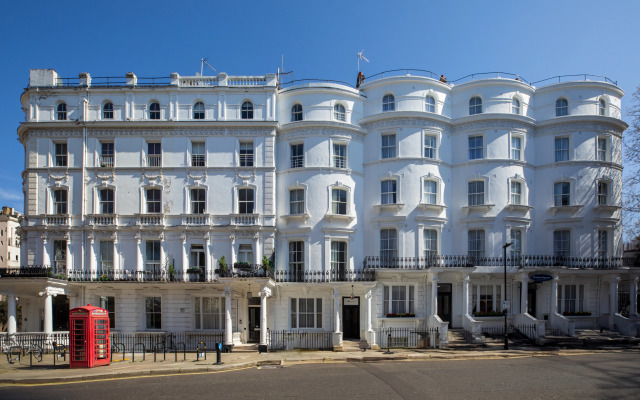 The J Hyde Park Hotel