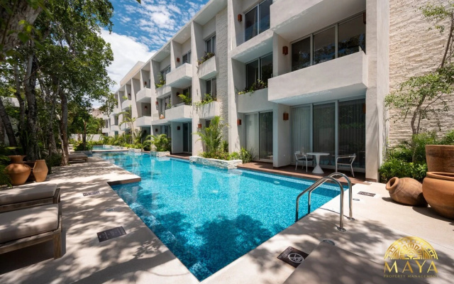 NHOA 107C Lux 1BR Condo Pool access in Aldea Zama