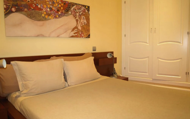 Apartamentos MLR Infantas