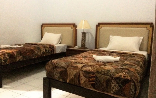 Cempaka Lovina Hotel