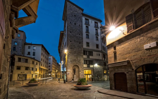 Отель B&B Hotel Firenze Pitti Palace al Ponte Vecchio