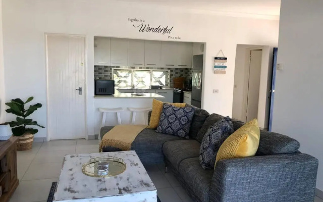 42 Thira - Beautiful Beach apartment