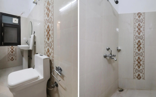 OYO 64950 Hotel Royal plaza