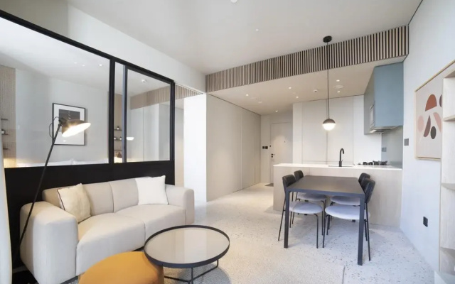 Executive Apartment at Upside Living Business Travel Ready