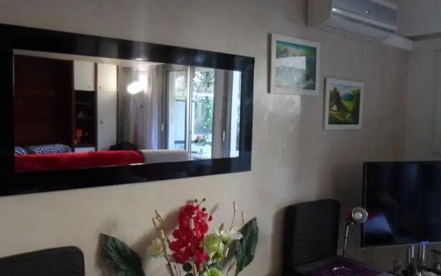 Cannes Home Rental studio Carnot