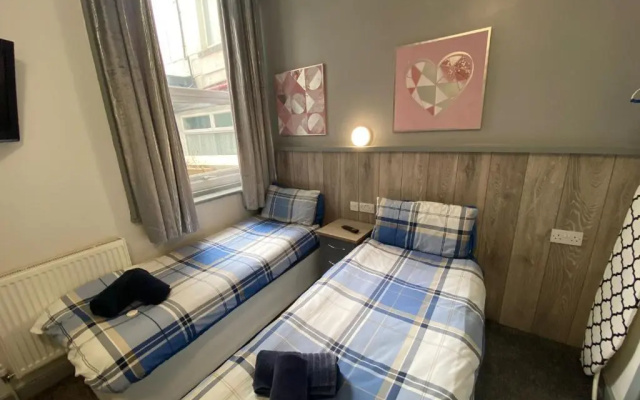 Seaside Suites Superior Apartments