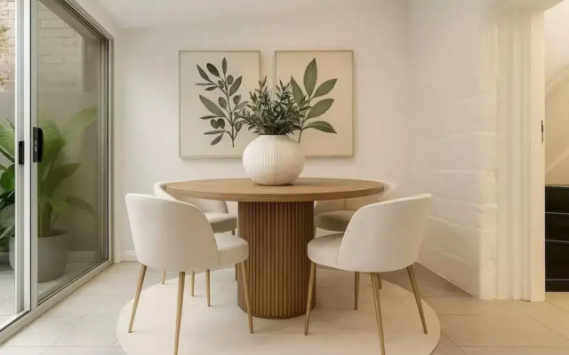 Stylish 4BR City Retreat