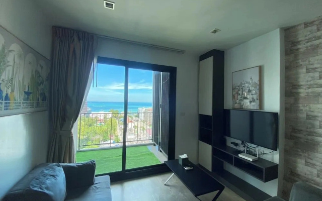 Sea View 2 Bed Room Unit Central Pattaya