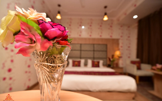 Hotel The Grand Mamta