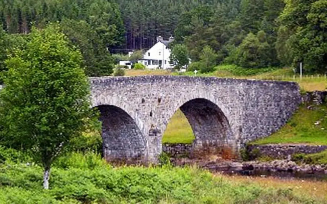 Achness Hotel