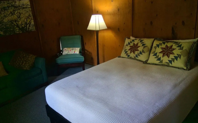 Sugar Creek Retreat