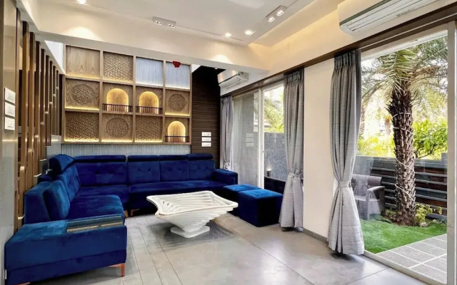 Boss 3 BHK With Pvt Pool By Stellar Stays
