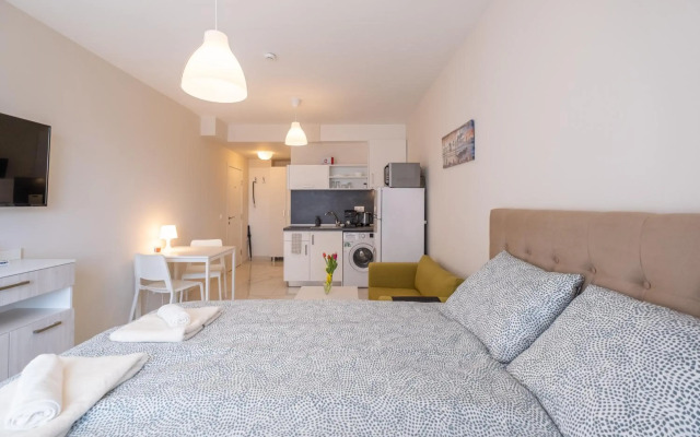 Sunny Dream Apartments