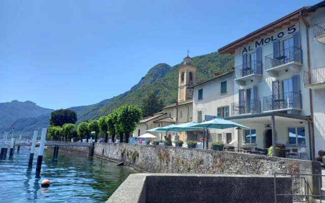 Al Molo 5 - Lake Front