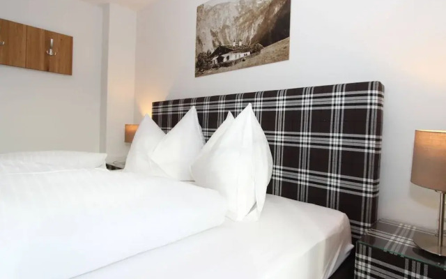 Modern Chalet With Sauna Near ski Area in Saalbach-hinterglemm / Salzburgerland
