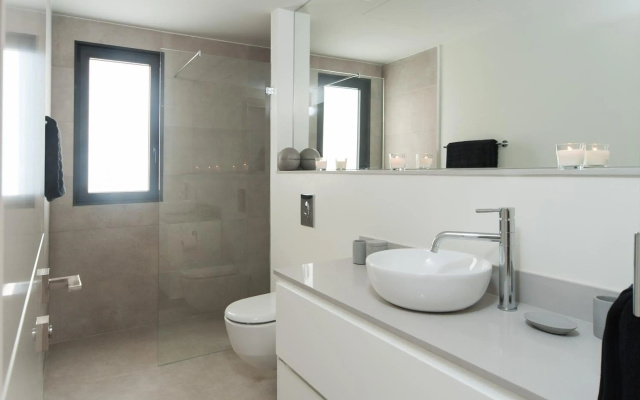 2 Bedroom Hilton Beach