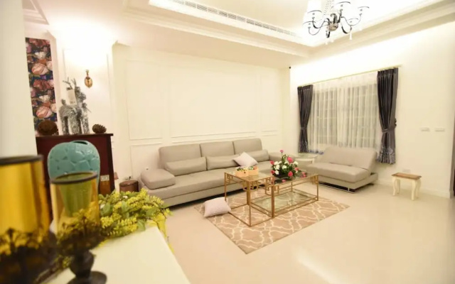 Shu Shen Praise B&B