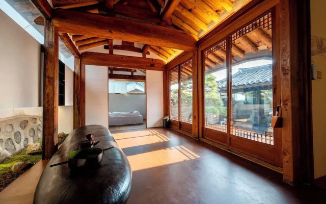 Nostalgia Hanok Hotel