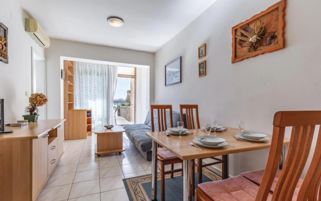 Beautiful Home in Medulin With Wifi and 2 Bedrooms