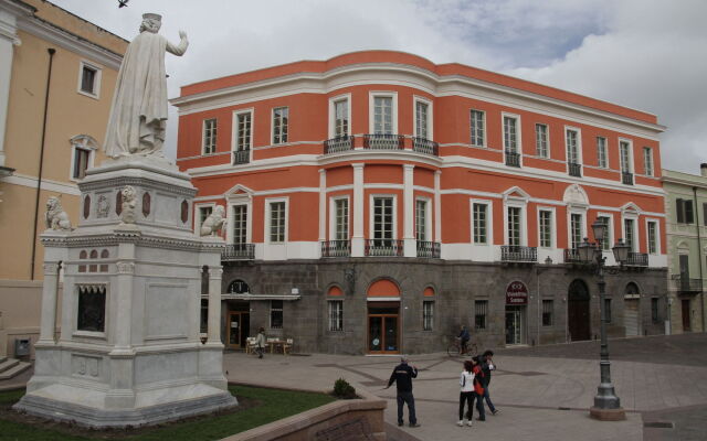 Hotel Regina DArborea Ористано вид на фасад