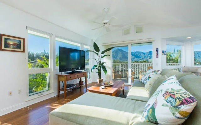 S Of Kamalii 47 3 Bedroom Home by RedAwning