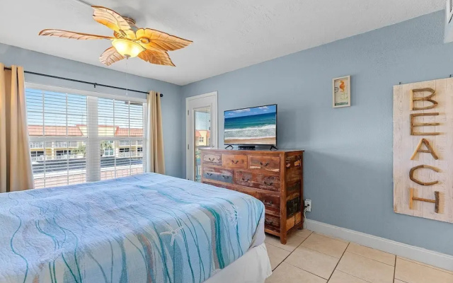 Point East 320