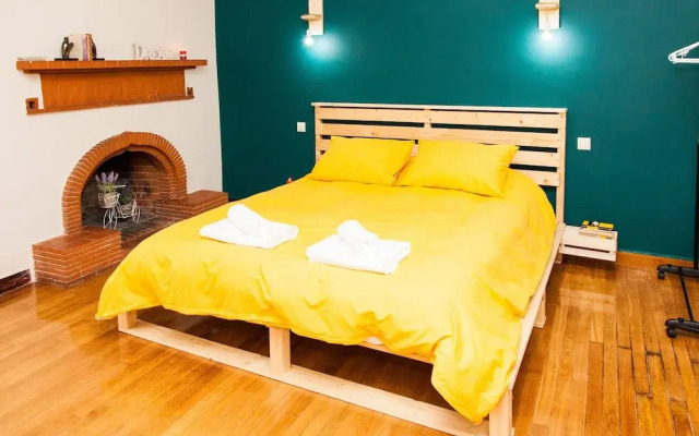 Stay in Fabulous Apartment in Athens