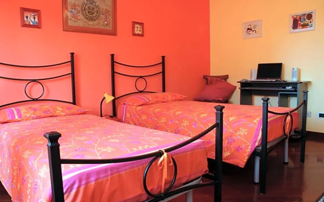 Liana Guest House