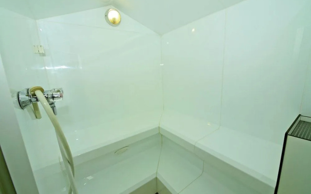 Spacious Apartment In Sankt Anton Am Arlberg With Balcony