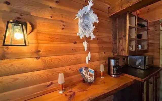 Chalet Husky 6